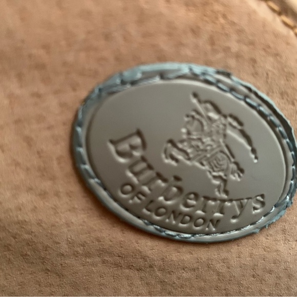 Beautiful Burberry bag!🪻 - Picture 2 of 6